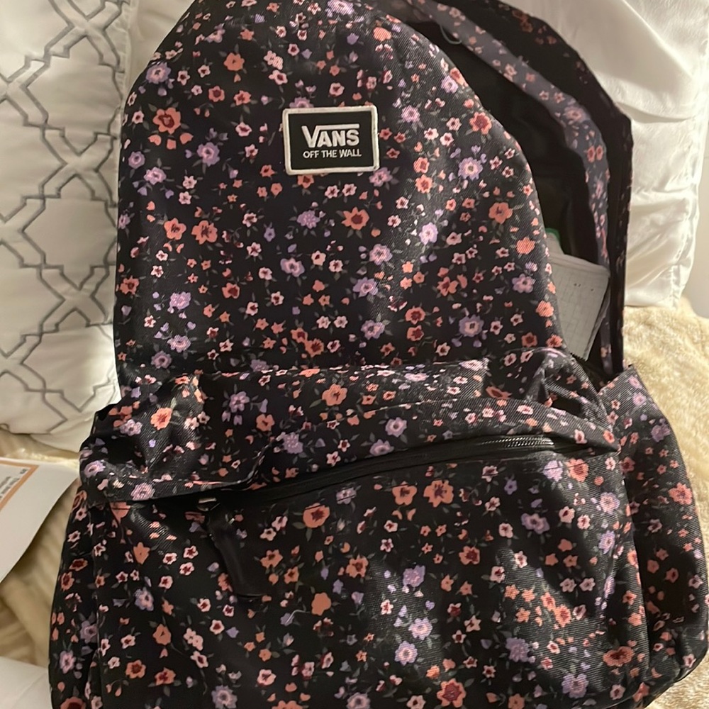 This backpack that I used for abt 5months is in great condition‼️‼️